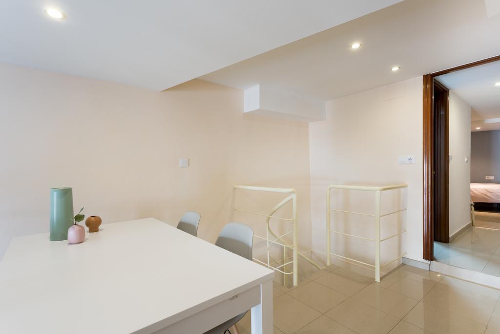 Apartamentos Diaber Gerona 22 Sevilha Exterior foto